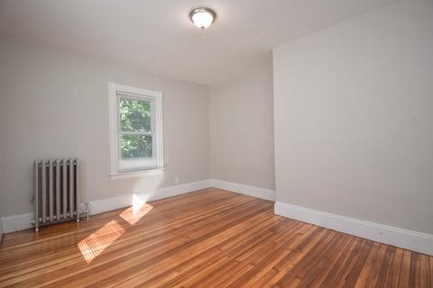 155 Hampden St, Chicopee, MA 01013 photo 14