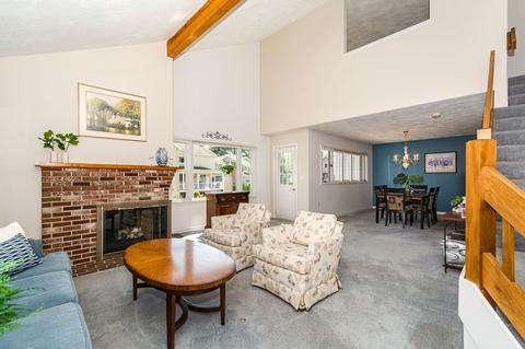 3 Carnation Cir #B, Reading, MA 01867 photo 3