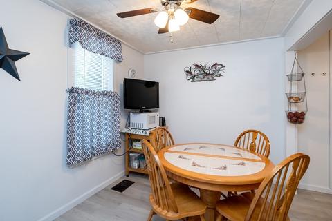 33 Glenmore St, Springfield, MA 01119 photo 23