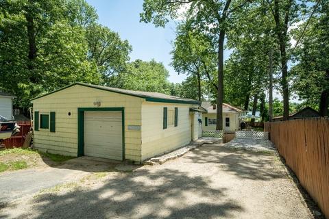 33 Glenmore St, Springfield, MA 01119 photo 5