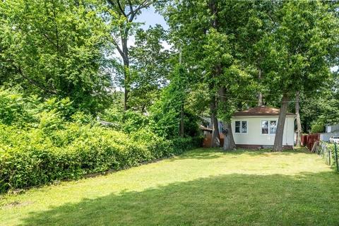 33 Glenmore St, Springfield, MA 01119 photo 8