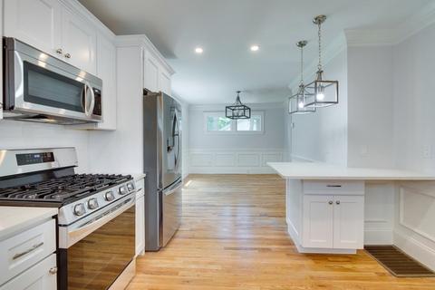 15 Whiting Ave, Dedham, MA 02026 photo 6