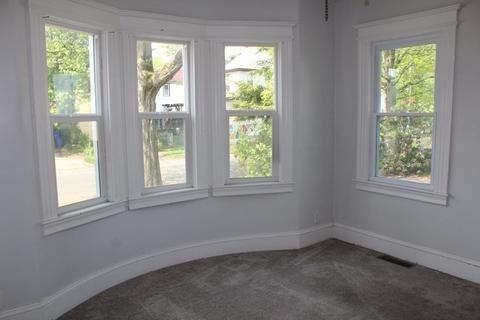 11-13 Lorimer St, Springfield, MA 01151 photo 15