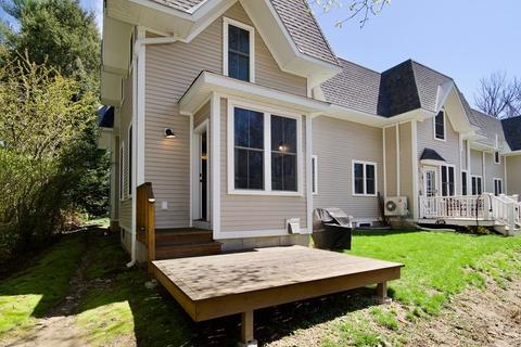32 N Prospect St #3, Amherst, MA 01002 photo 2