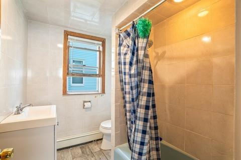 98 Dartmouth St, Everett, MA 02149 photo 12