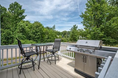 8 Heritage Path, Millis, MA 02054 photo 12