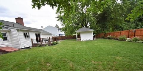 21 Radner St, Springfield, MA 01129 photo 10