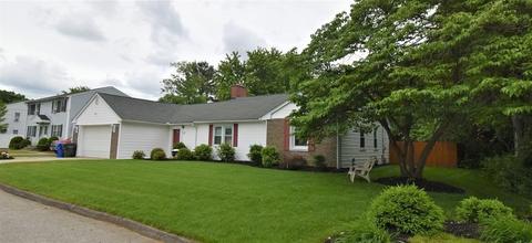 21 Radner St, Springfield, MA 01129 photo 4