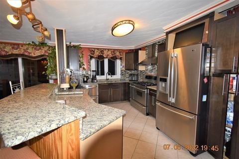 21 Radner St, Springfield, MA 01129 photo 21