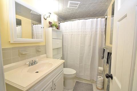 4 Maple Cir, Randolph, MA 02368 photo 13