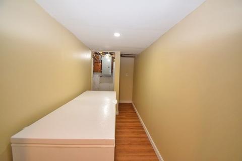 4 Maple Cir, Randolph, MA 02368 photo 31