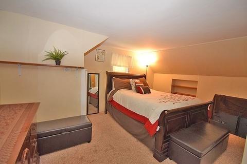 4 Maple Cir, Randolph, MA 02368 photo 25