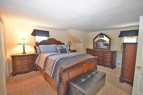 4 Maple Cir, Randolph, MA 02368 photo 18