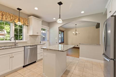 215 Chapman St, Canton, MA 02021 photo 2