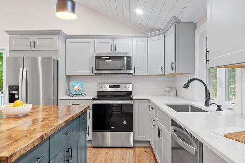 23 Prospect St, Maynard, MA 01754 photo 6
