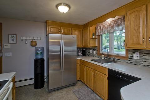 169 Forest Hills Rd, Springfield, MA 01128 photo 7