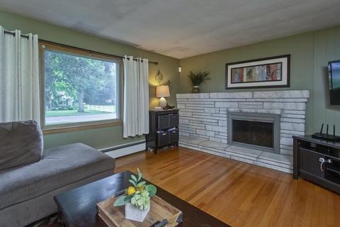 169 Forest Hills Rd, Springfield, MA 01128 photo 5