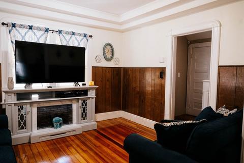 64 Lyndale St, Springfield, MA 01108 photo 5