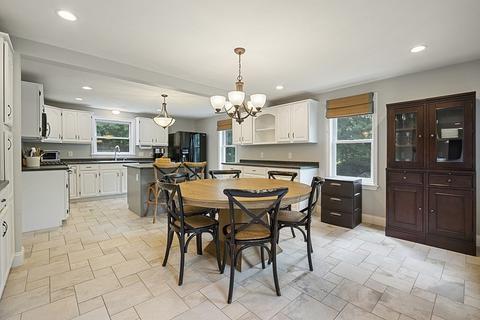 2 Silver Mine Ln, Georgetown, MA 01833 photo 5