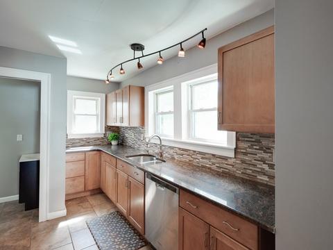 110 Appleton St, Springfield, MA 01108 photo 6