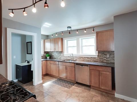 110 Appleton St, Springfield, MA 01108 photo 5