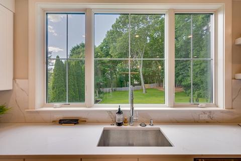 21 Hill St, Needham, MA 02494 photo 12