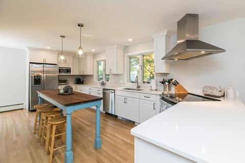2 Chipman Rd, Beverly, MA 01915 photo 2