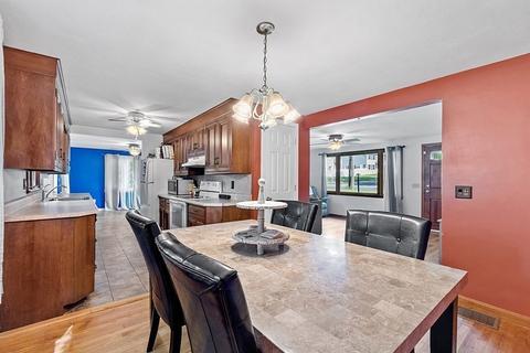 1319 Sumner Ave, Springfield, MA 01118 photo 16