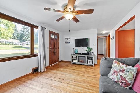 1319 Sumner Ave, Springfield, MA 01118 photo 5