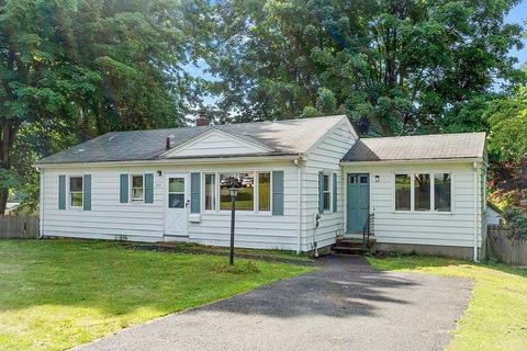 1319 Sumner Ave, Springfield, MA 01118 photo 2