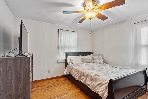 1319 Sumner Ave, Springfield, MA 01118 photo 11
