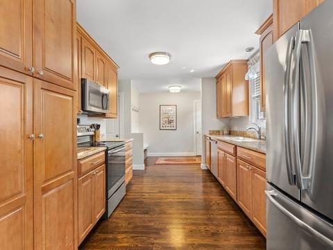 327 Plain, Millis, MA 02054 photo 9