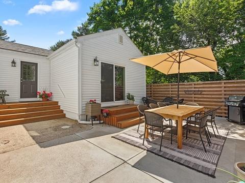 327 Plain, Millis, MA 02054 photo 24