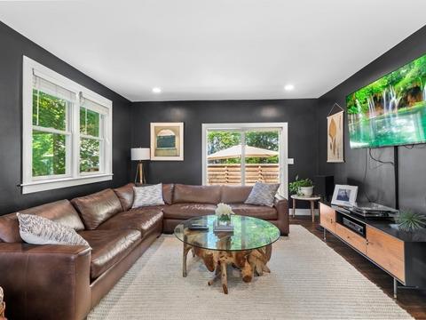 327 Plain, Millis, MA 02054 photo 3