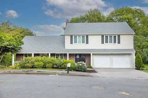 9 Lawrence Dr, Marblehead, MA 01945 photo 2