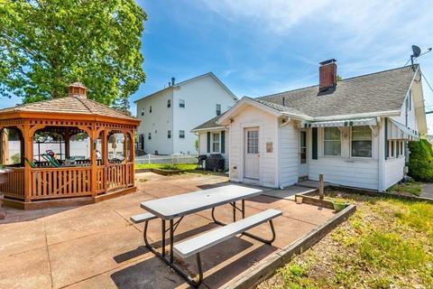 14 Grant St, Wareham, MA 02571 photo 5