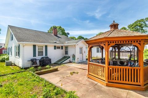14 Grant St, Wareham, MA 02571 photo 6
