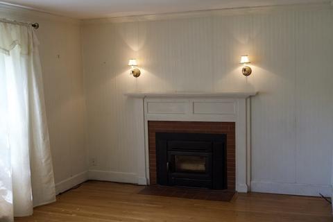 69 Bangor St, Springfield, MA 01118 photo 4