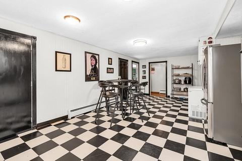 199 Forest Hills Rd, Springfield, MA 01128 photo 5