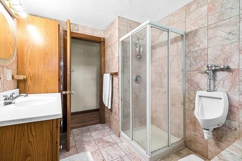 199 Forest Hills Rd, Springfield, MA 01128 photo 14