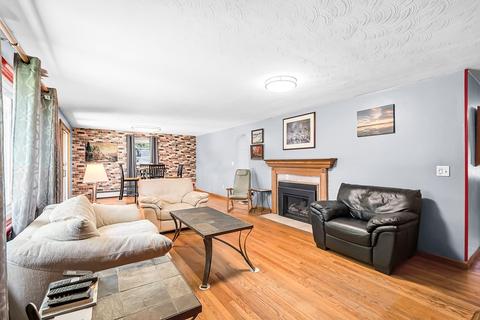 199 Forest Hills Rd, Springfield, MA 01128 photo 6