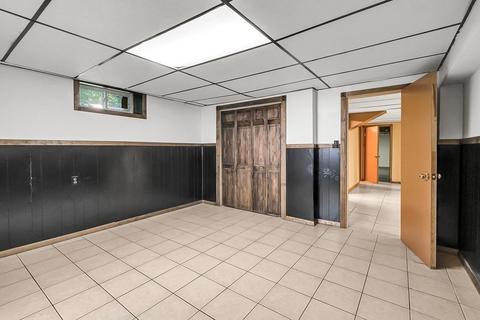 199 Forest Hills Rd, Springfield, MA 01128 photo 22