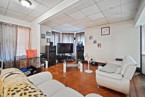 108 School St, Springfield, MA 01105 photo 5