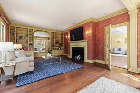 31 Boyles St, Beverly, MA 01915 photo 7
