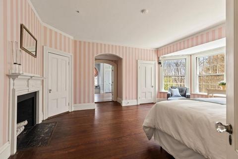 31 Boyles St, Beverly, MA 01915 photo 21