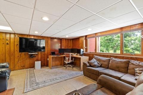 45 Marsh Ave, Worcester, MA 01605 photo 27