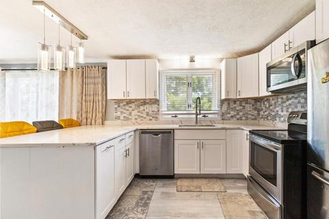 45 Marsh Ave, Worcester, MA 01605 photo 10