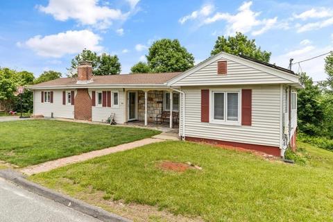45 Marsh Ave, Worcester, MA 01605 photo 1