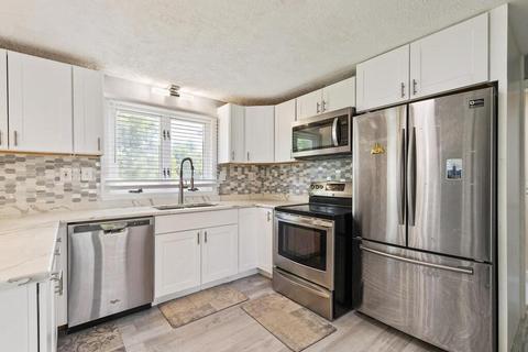 45 Marsh Ave, Worcester, MA 01605 photo 17