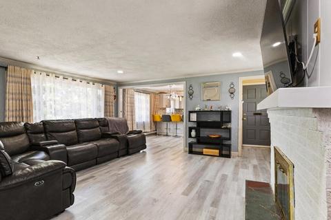 45 Marsh Ave, Worcester, MA 01605 photo 7